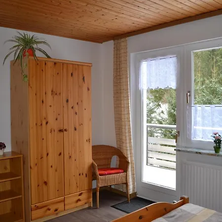 Edelweiss Apartment *
