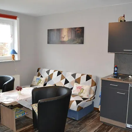 Edelweiss Apartment *
